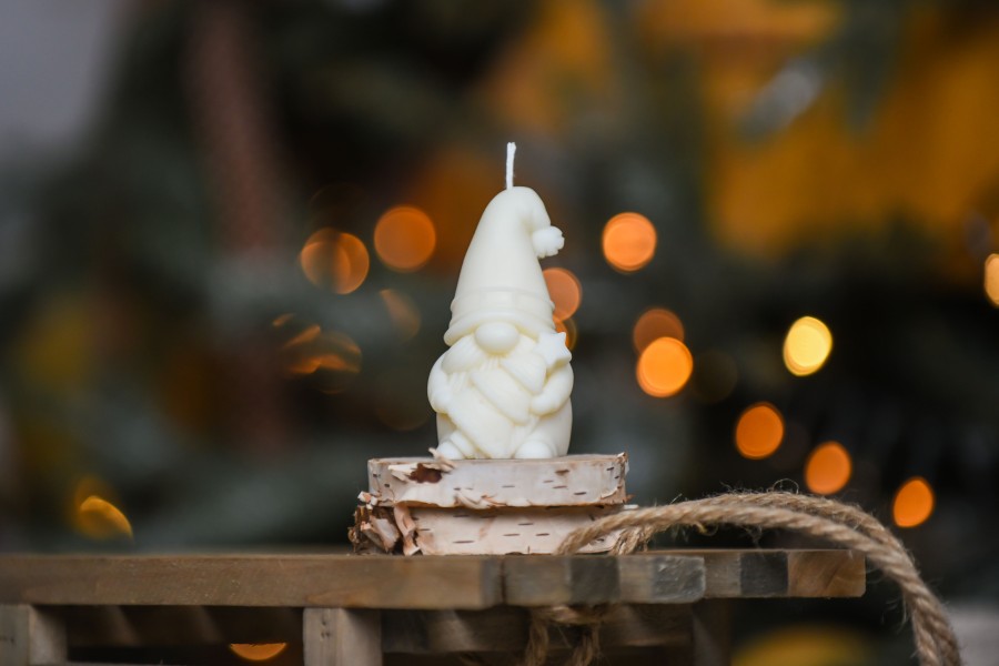 Sojų vaško žvakė "Nykštukas su eglute"