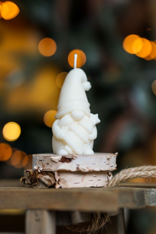 Sojų vaško žvakė "Nykštukas su eglute"