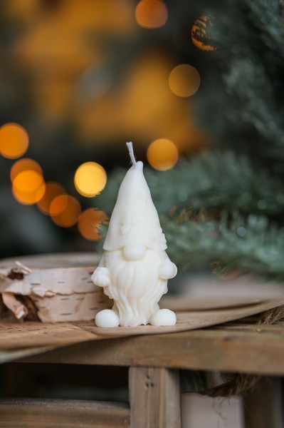 Sojų vaško žvakė "Nykštukas su dobiliukais"