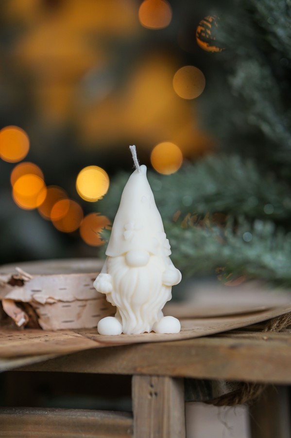 Sojų vaško žvakė "Nykštukas su dobiliukais"