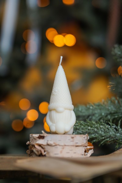 Sojų vaško žvakė "Nykštukas su sniego gniūžte"